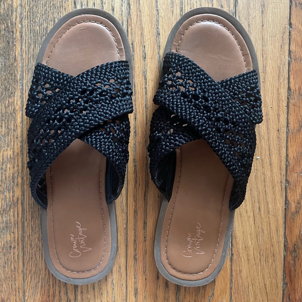 Crown Vintage Sandals 11m